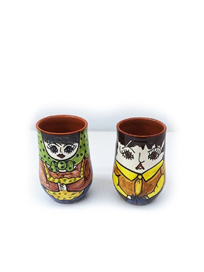 Conjunto de 2 canecas em barro-casal de alentejanos